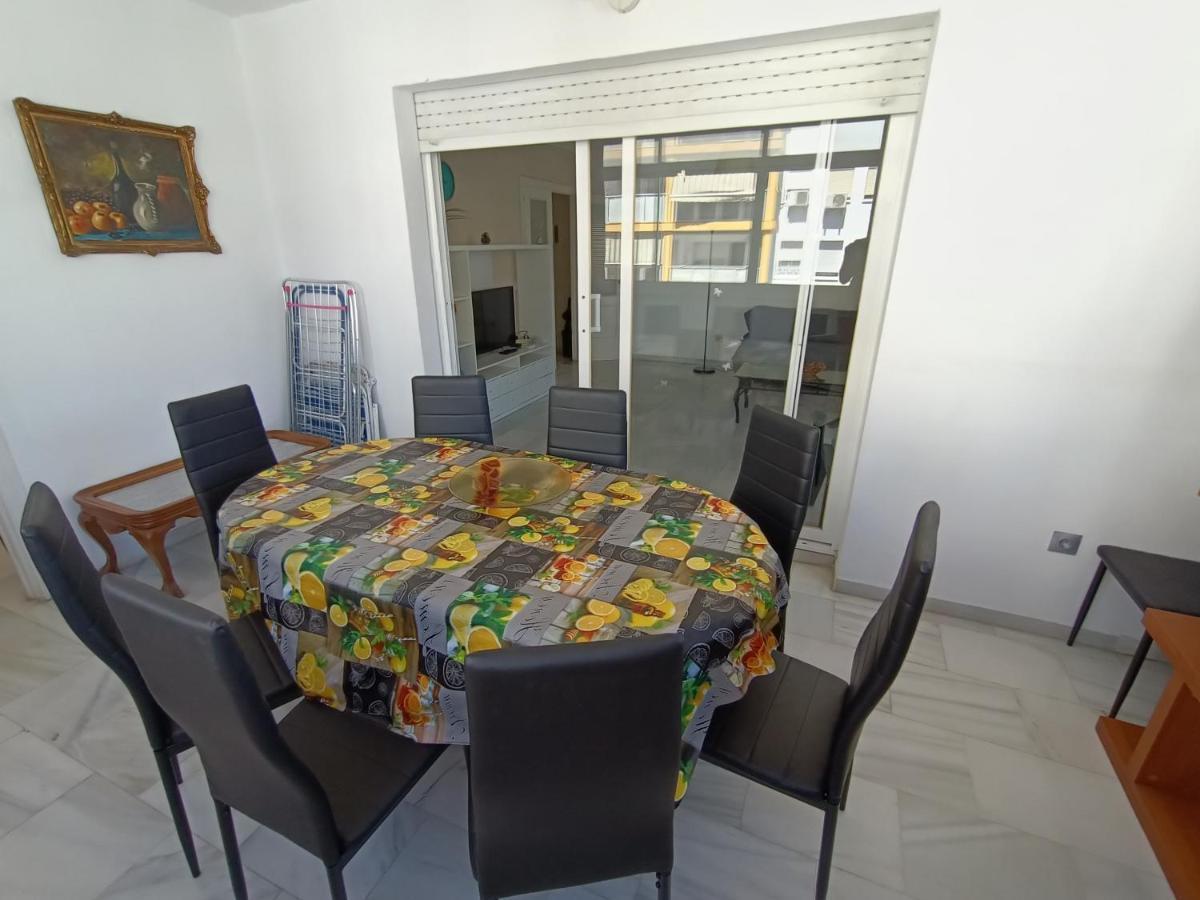 Suites Center Recinto Ferial Fuengirola Exterior foto